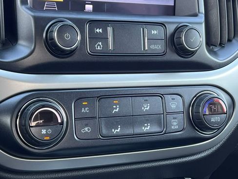 Used 2020 Chevrolet Colorado ZR2 w/ ZR2 Midnight Special Edition AWD/4WD image 35