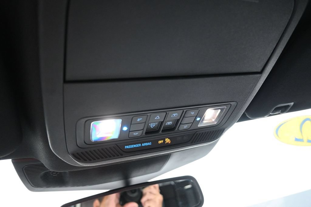 Used 2022 Ford Explorer Platinum w/ Equipment Group 601A AWD/4WD image 40