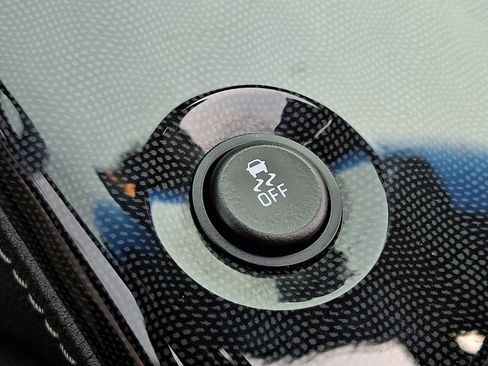 Used 2012 Chevrolet Corvette Grand Sport RWD image 22