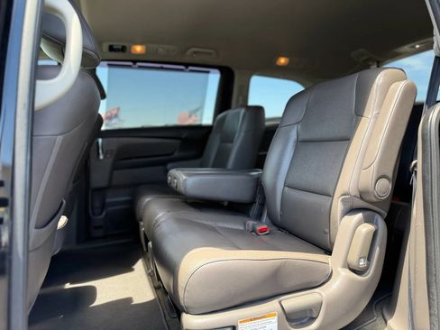 Used 2017 Honda Odyssey EX-L image 37