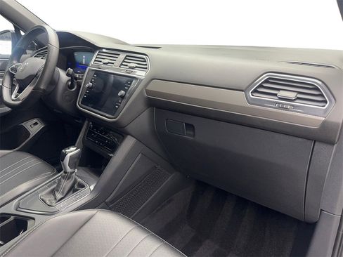 Used 2024 Volkswagen Tiguan SE R-Line w/ MDO Package, Three-Row image 56