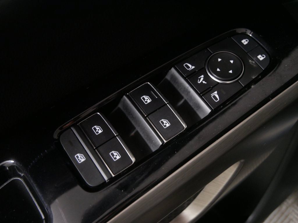 Used 2023 Nissan Pathfinder Platinum AWD/4WD image 15