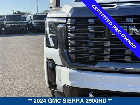 Used 2024 GMC Sierra 2500 Denali Ultimate image 9