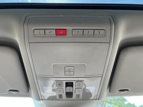 Used 2019 Volkswagen Atlas SE FWD image 28
