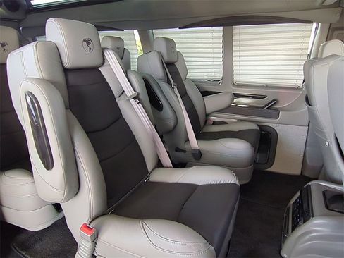 New 2025 GMC Savana 2500 Work Van 3D Extended Cargo Van w/ Driver Convenience Package image 28