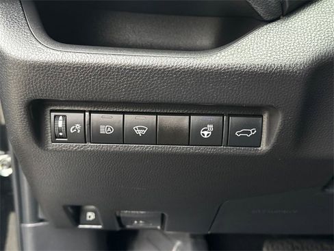 Certified 2022 Toyota RAV4 XLE w/ Convenience Package image 33