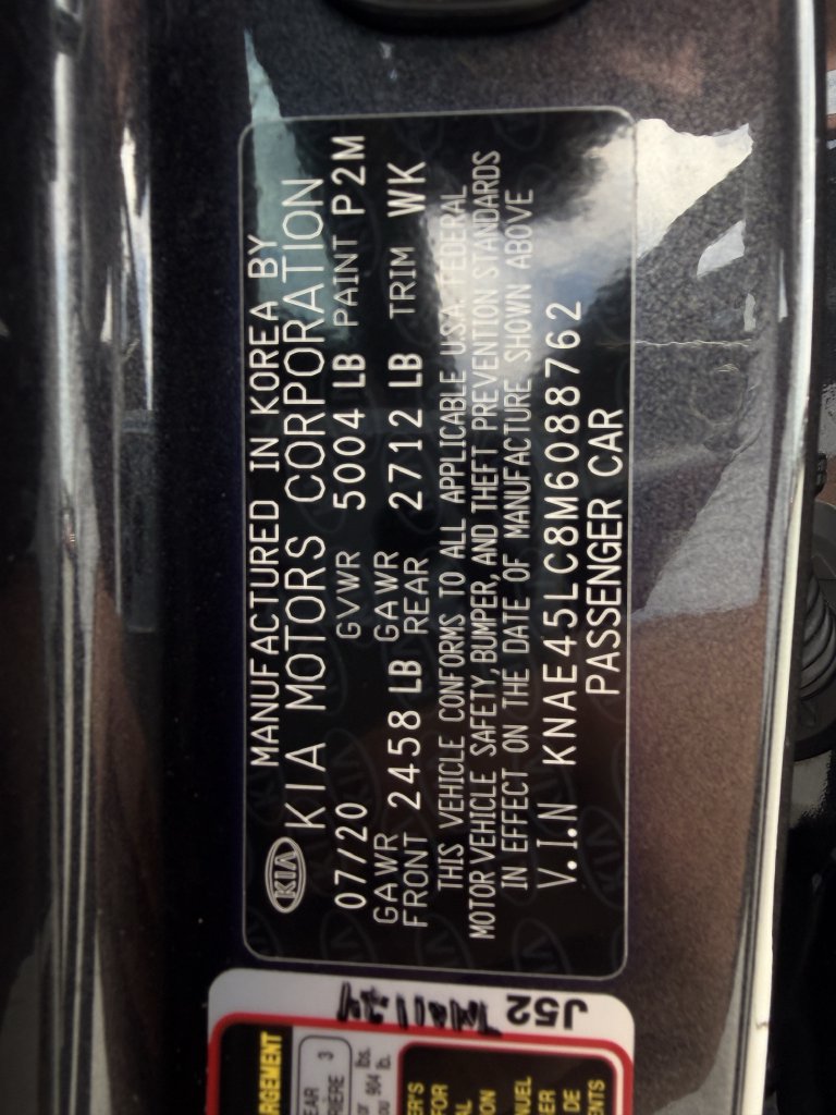 Used 2021 Kia Stinger GT1 RWD image 29