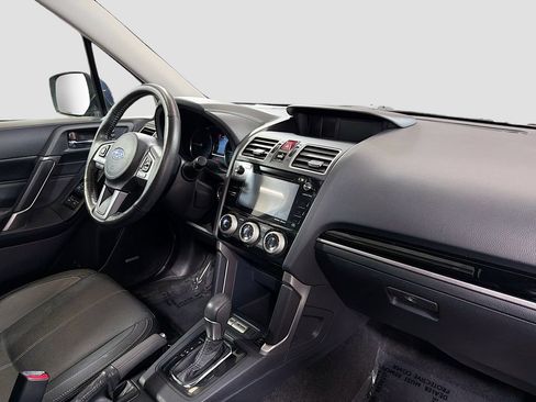 Used 2018 Subaru Forester 2.5i Touring w/ Popular Package #2 AWD/4WD image 31