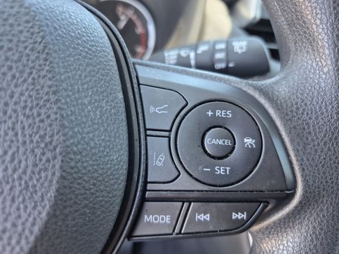 Certified 2024 Toyota RAV4 XLE FWD image 27
