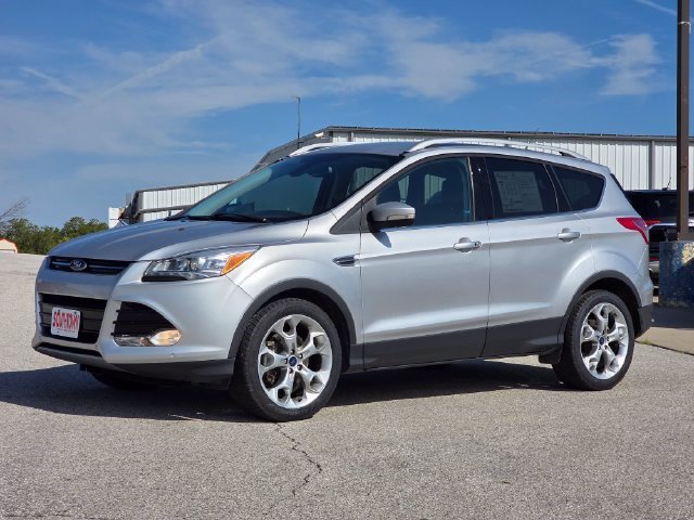 Used 2016 Ford Escape Titanium w/ Equipment Group 301A FWD image 3