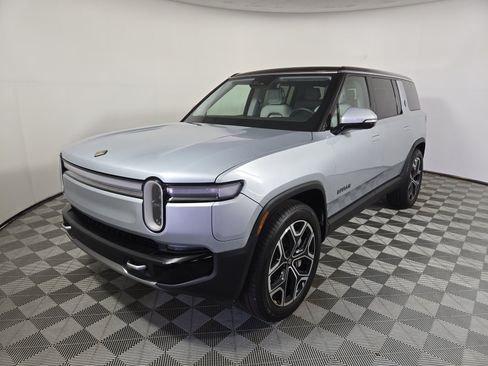 Used 2025 Rivian R1S Adventure AWD/4WD image 1