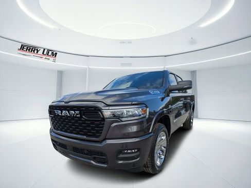 New 2026 RAM 1500 Big Horn AWD/4WD image 7