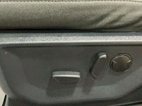 Certified 2022 Ford F150 XLT w/ Equipment Group 302A High image 17