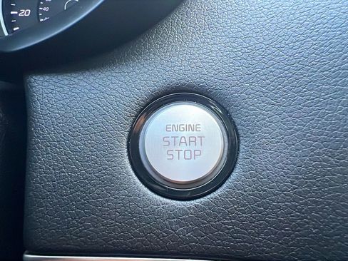 Used 2018 Kia Stinger RWD image 33