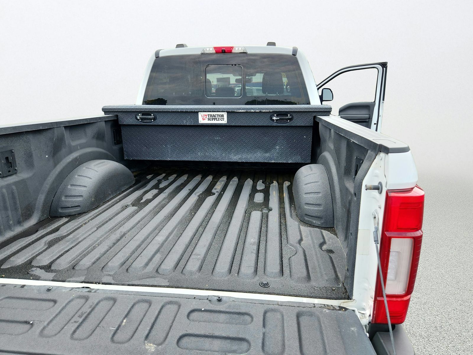 Used 2022 Ford F250 Lariat w/ Lariat Ultimate Package AWD/4WD image 32