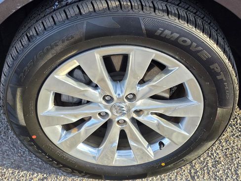 Used 2017 Buick Envision Essence image 40