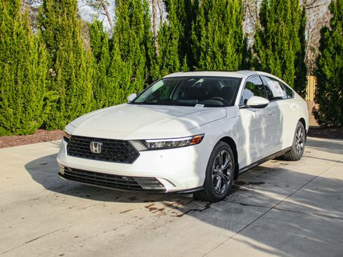 New 2026 Honda Accord EX-L image 5