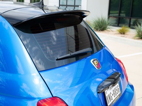 Used 2018 FIAT 500 Abarth FWD image 10