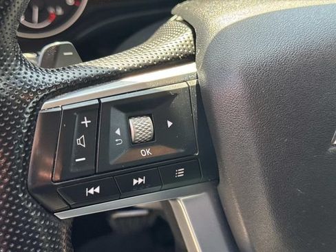 Used 2022 Mitsubishi Outlander SE AWD/4WD image 32