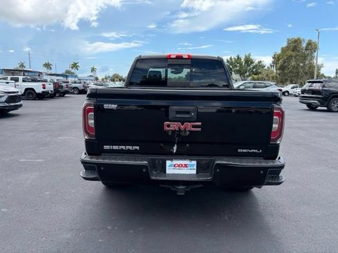 Used 2018 GMC Sierra 1500 SLT w/ SLT Premium Package AWD/4WD image 5