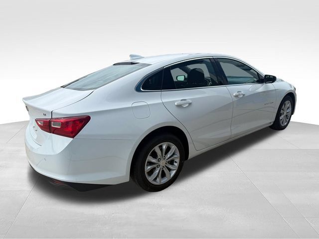 Used 2025 Chevrolet Malibu LT FWD image 4