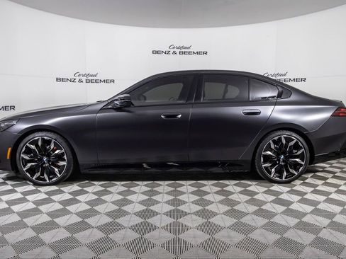 Used 2025 BMW i5 M60 w/ Executive Package image 10