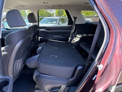Used 2022 Hyundai Palisade SE AWD/4WD image 11