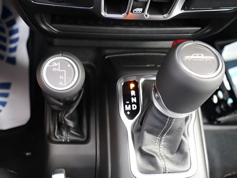 New 2026 Jeep Gladiator Sport AWD/4WD image 16