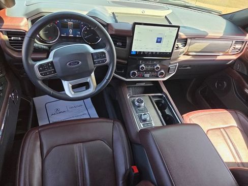 Used 2024 Ford Expedition Limited AWD/4WD image 10