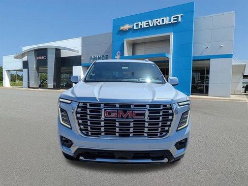 New 2026 GMC Yukon XL Denali w/ Sun & Power Step Package RWD image 10