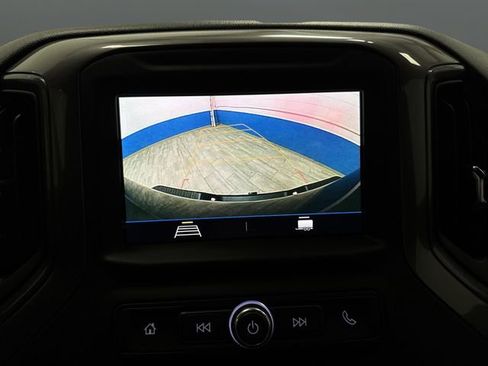 Used 2023 Chevrolet Silverado 2500 Custom w/ Custom Value Package image 8