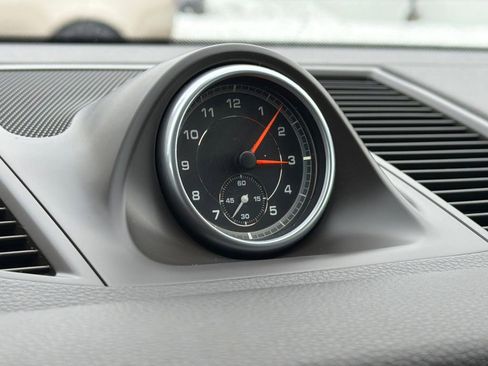 Used 2018 Porsche Macan image 24