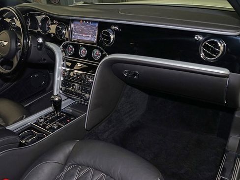Used 2018 Bentley Mulsanne Speed image 11