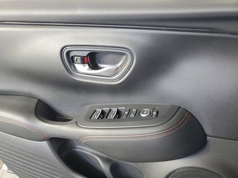 Used 2025 Honda HR-V Sport image 29