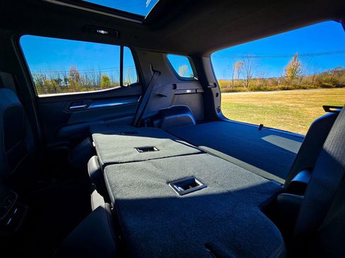 New 2026 GMC Terrain AT4 w/ Convenience Package III image 36