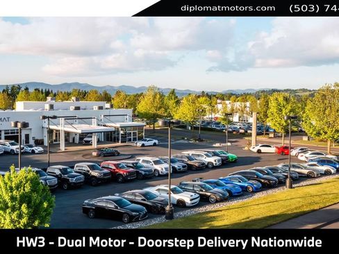 Used 2023 Tesla Model Y Performance AWD/4WD image 3