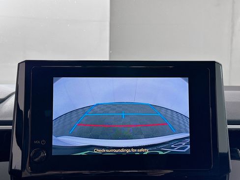 Used 2024 Toyota Corolla LE image 21