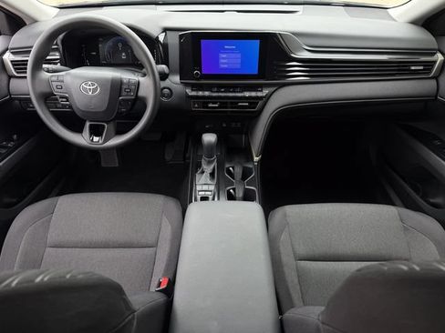 Used 2025 Toyota Camry LE FWD image 11