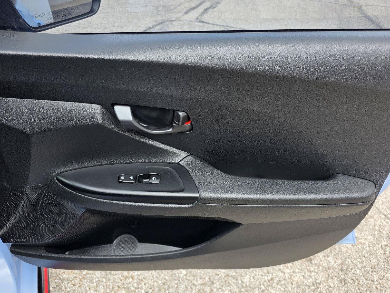 Used 2019 Hyundai Veloster N N FWD image 31