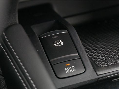 Certified 2024 Nissan Kicks SR w/ SR Premium Package image 19