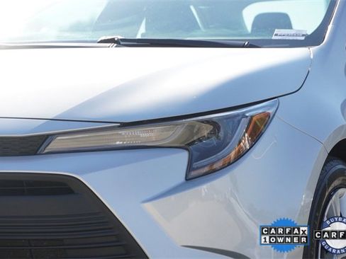 Used 2023 Toyota Corolla LE image 4