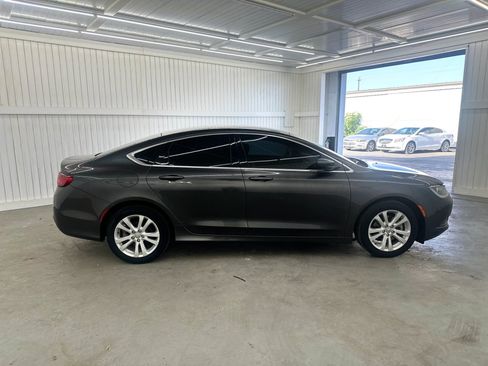 Used 2016 Chrysler 200 LX image 4