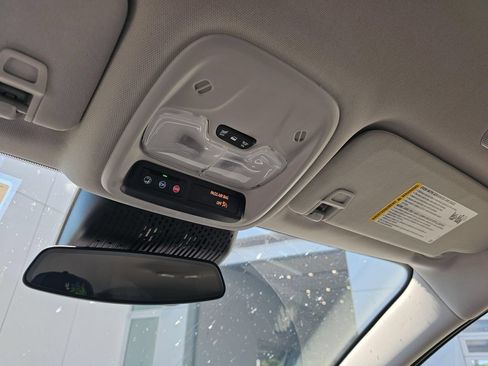 New 2027 Chevrolet Bolt LT w/ Comfort Package FWD image 31