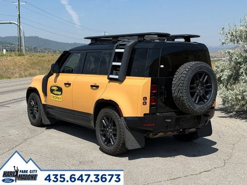 Used 2022 Land Rover Defender 110 X-Dynamic SE AWD/4WD image 3