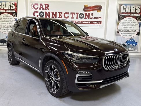 Used 2021 BMW X5 sDrive40i w/ Premium Package 2 RWD image 2
