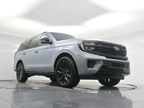 New 2025 Ford Expedition Platinum w/ Stealth Appearance Package AWD/4WD image 50