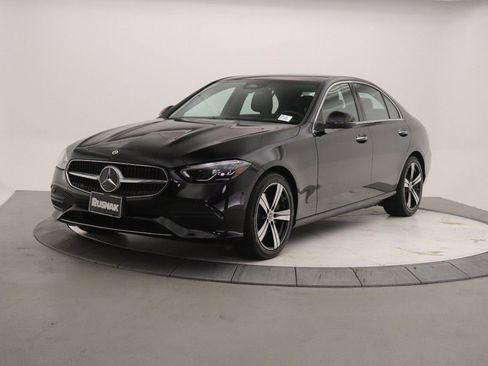 Used 2025 Mercedes-Benz C 300 4MATIC Sedan image 3