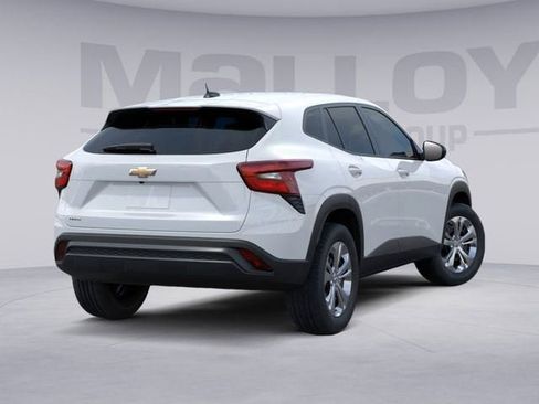 New 2026 Chevrolet Trax LS FWD image 5