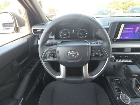 Used 2025 Toyota 4Runner Platinum image 27
