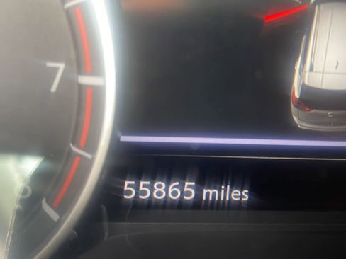 Used 2024 Nissan Rogue S image 3